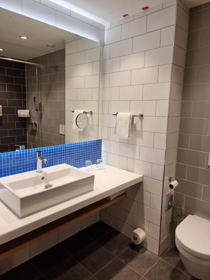 Holiday Inn Express - Wiesbaden By Ihg Exterior foto