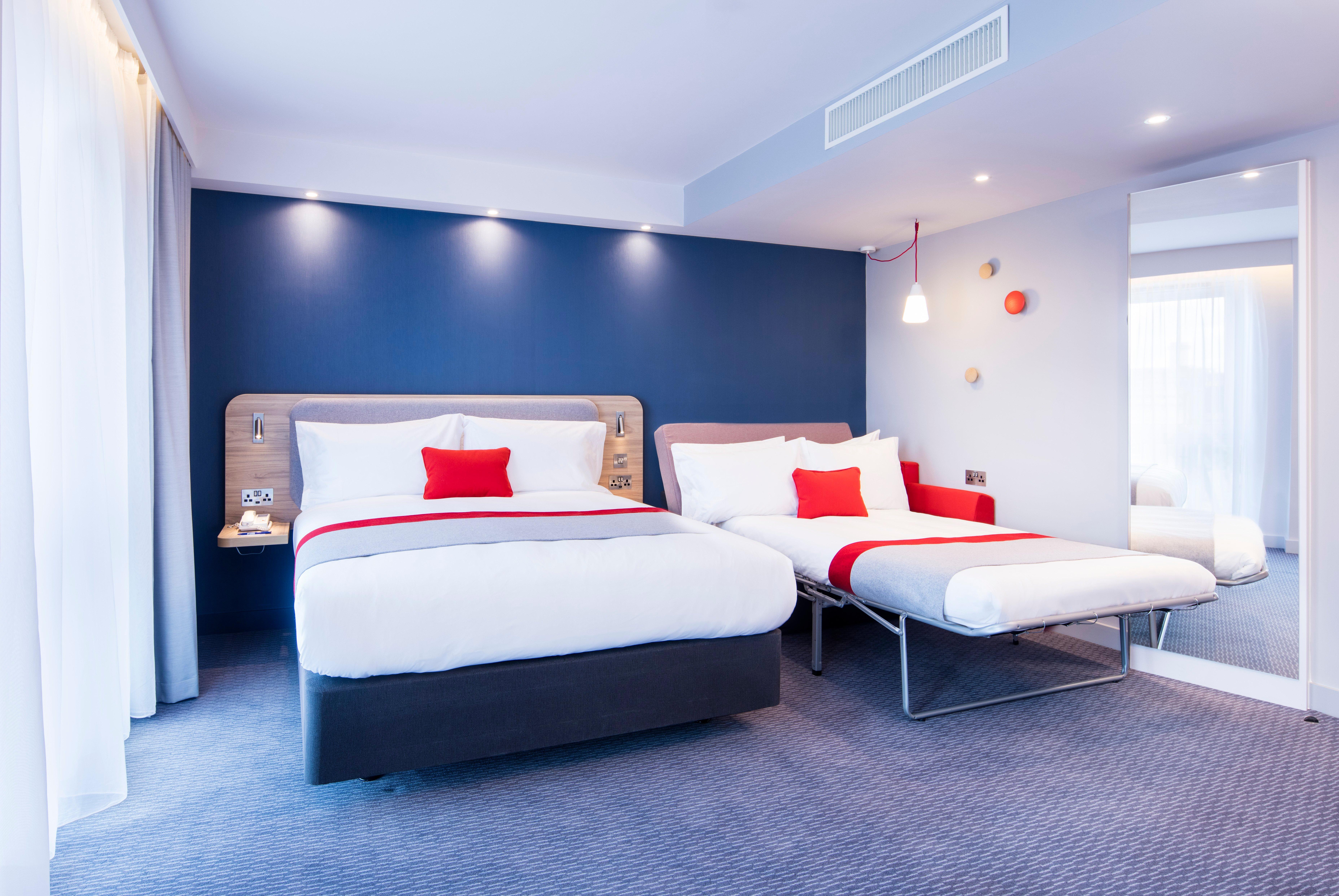 Holiday Inn Express - Wiesbaden By Ihg Exterior foto